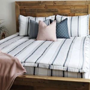 King Beddy's farmhouse bed set